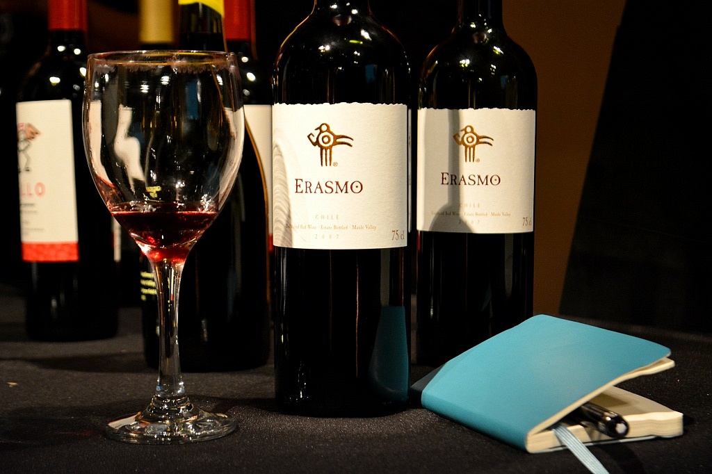 MoviNight SP - Erasmo, vinho chileno