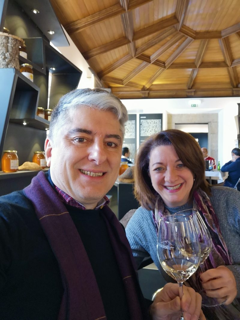 Emanuel e Renata jurados - Viva o Vinho - Concurso Escolha da Imprensa Vinhos & Sabores 2019